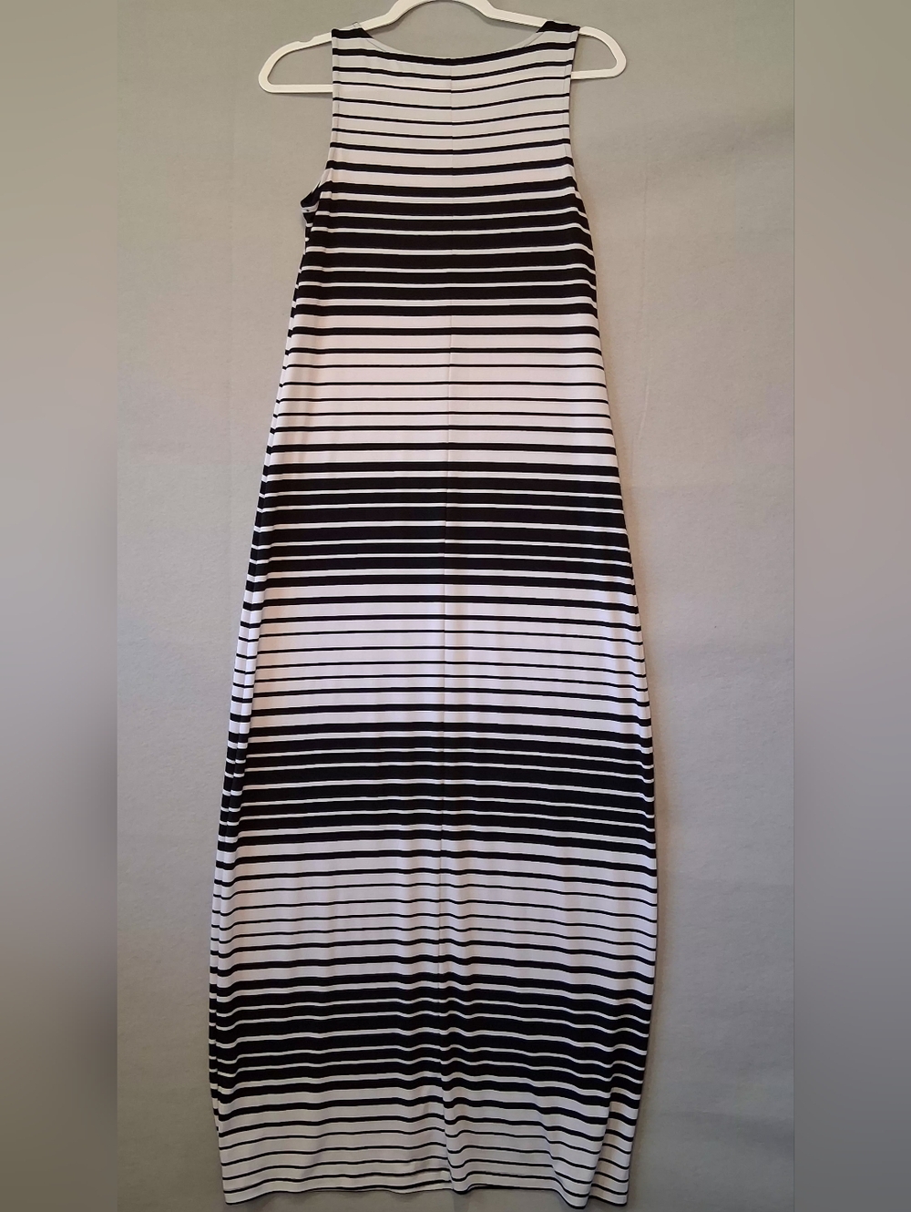 Apt. 9  Sz S Black and White Striped V-Neck Sleeveless Maxi Dress - Picture 5 of 5